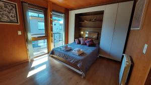 Postel nebo postele na pokoji v ubytování Departamento 3 ambientes súper cálido, en el centro de SMA. 19V4