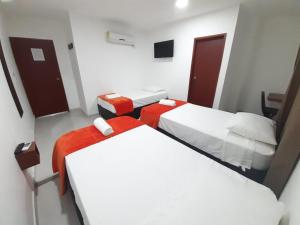 Hotel Don Jose客房内的一张或多张床位
