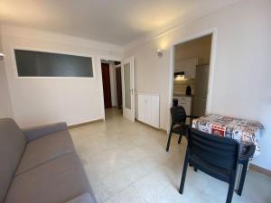 Posedenie v ubytovaní C048 Studio Spacieux proche Plages et Palais