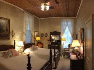 Ein Bett oder Betten in einem Zimmer der Unterkunft Franklin Terrace Bed and Breakfast