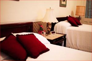 Ein Bett oder Betten in einem Zimmer der Unterkunft Franklin Terrace Bed and Breakfast