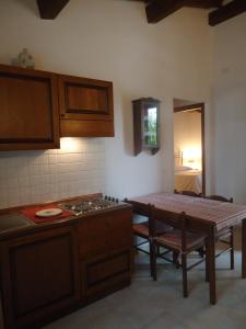 Nhà bếp/bếp nhỏ tại Agriturismo Arcobaleno