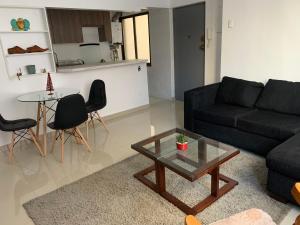 Nhà bếp/bếp nhỏ tại Departamento centro Viñadel Mar, al lado de la Quinta Vergara