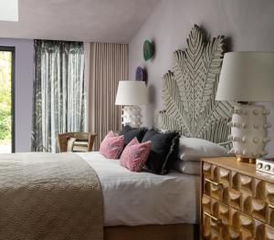 The Tempus at Charlton Hall Estate客房内的一张或多张床位