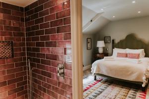 The Tempus at Charlton Hall Estate客房内的一张或多张床位
