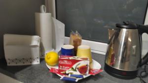 Příslušenství pro přípravu čaje a kávy v ubytování CASETTA DEL SARACENO