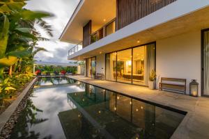 Bazén v ubytování Akala Villa Hoi An nebo v jeho okolí