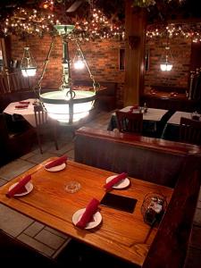 Restaurace v ubytování Atheneum Suite Hotel