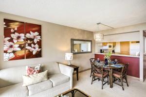 WaianaeMakaha Condo Near Pokai Bay Beach with Ocean View!的相册照片 更多37张照片