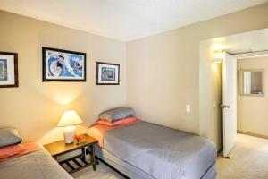 WaianaeMakaha Condo Near Pokai Bay Beach with Ocean View!的相册照片
