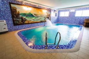 Bazén v ubytování Georg Palace Hotel nebo v jeho okolí