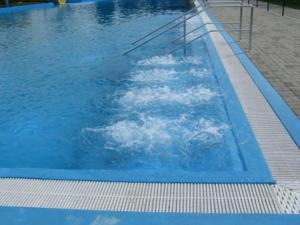 Piscina a Penzion Oáza o a prop