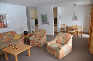 Istumisnurk majutusasutuses Apartment in Disentis