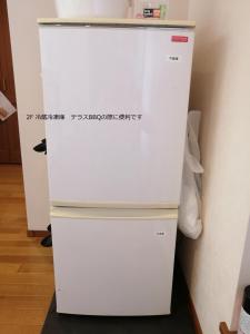 Majoituspaikan アルヴィラ近江舞子 keittiö tai keittotila