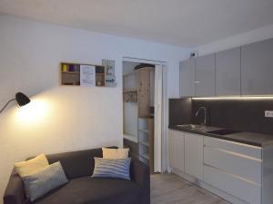 Кухня или мини-кухня в Appartement Bernex, 2 pièces, 4 personnes - FR-1-498-22
