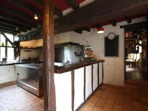 Η κουζίνα ή μικρή κουζίνα στο Gîte Longny-au-Perche, 6 pièces, 14 personnes - FR-1-497-166
