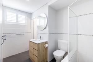 Koupelna v ubytování 5 Gretel Lodge 1 Gretel Cl family friendly unit close to the water + 17 fotografií