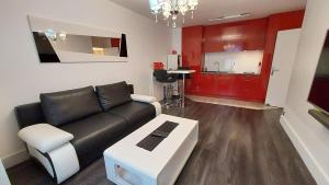 Telewizja i/lub zestaw kina domowego w obiekcie Appt 4P, parking, Disney direct, Vallée Village