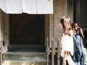 Os clientes hospedados em RITA Izumo Hirata