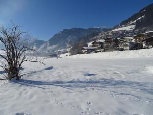 Obiekt Appart Tirol zimą