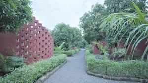 Zahrada ubytování Amraness Luxury Resort Sasan Gir