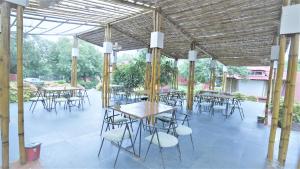 Restaurace v ubytování Amraness Luxury Resort Sasan Gir