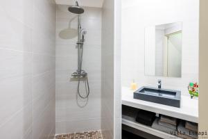 Kúpeľňa v ubytovaní Villa Eskapi Perpignan