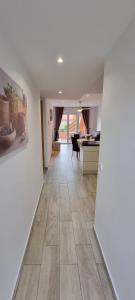 Fotografia z galérie ubytovania Homes of Spain, Apartamentos Paraíso, Ed Palmerston, Atico B a pie de Playa, piscina privada en solárium, WI-FI v destinácii Vera