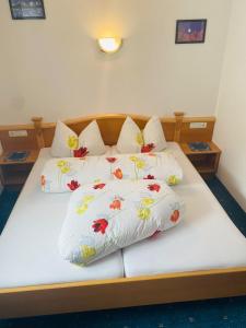 Postel nebo postele na pokoji v ubytování Apart Claudia - Ski-in and Ski-out