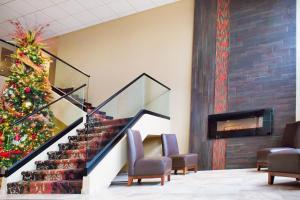 Ein Sitzbereich in der Unterkunft Grand Oaks Hotel