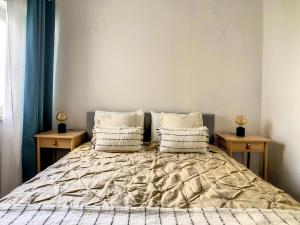 Un ou plusieurs lits dans un hébergement de l'établissement Casa Pico dos Barcelos by LovelyStay