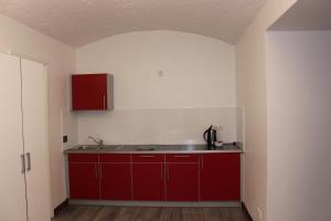 Kuchyň nebo kuchyňský kout v ubytování GLS Studio Hotel Berlin