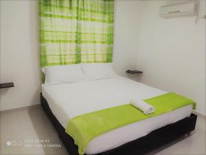 Hotel Don Jose客房内的一张或多张床位