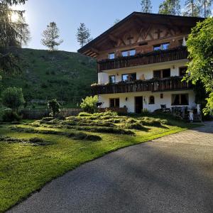 Vonkajšia záhrada v ubytovaní Das Habitat