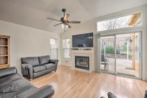 Gallery image of Cozy Home with Hot Tub about 13 Mi to Sacramento in Elk Grove