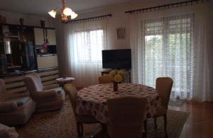 Televízia a/alebo spoločenská miestnosť v ubytovaní Apartment in Rovinj - Istrien 43273