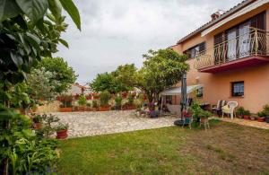 Vonkajšia záhrada v ubytovaní Apartment in Rovinj - Istrien 43273
