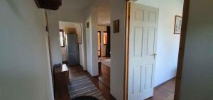 Posteľ alebo postele v izbe v ubytovaní Holiday home in Balatonkeresztur 43400