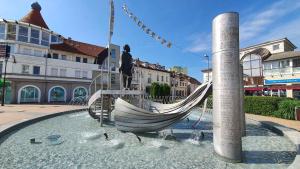 Bazén v ubytování Apartment in Balatonszabadi 43404 nebo v jeho okolí