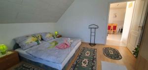 Postel nebo postele na pokoji v ubytování Apartment in Balatonszabadi 43404