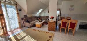 Posezení v ubytování Apartment in Balatonszabadi 43404