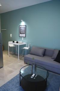 A seating area at Aelia Apartment 2 Ioannina