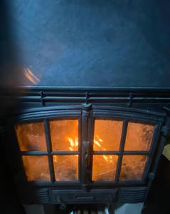 a close up of a window in a room at La Joya in Navalacruz