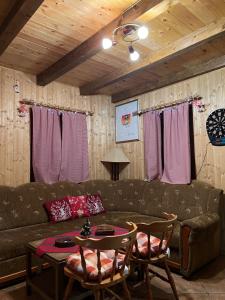 Posezení v ubytování Holiday Home Asja Lukovo Bribir