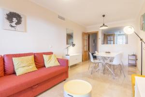 Posezení v ubytování 2187-Lovely 2bedrooms with pool and playground