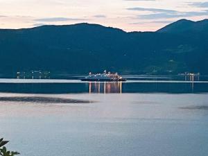 Afbeelding uit fotogalerij van 11 person holiday home in Davik-By Traum in Davik +20 foto's