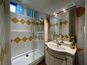 Et badeværelse på Esprit Cocooning / Secteur centre / Netflix