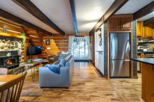 Φωτογραφία από το άλμπουμ του Chalet du Sous-Bois By My Tremblant Location σε Saint-Faustin