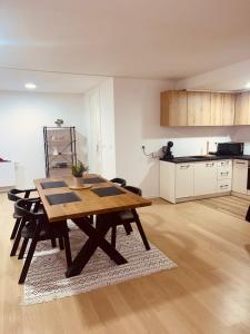 Køkken eller tekøkken på Apartment Snow Bjelašnica