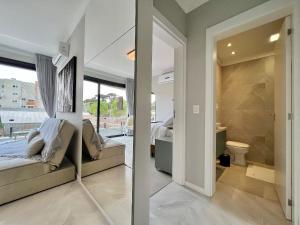 Phòng tắm tại Apartamento 1 dorm esquina da Catedral by Achei +39 ảnh
